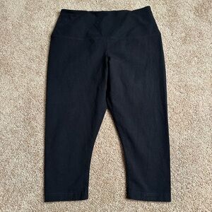 Lysse Black‎ Cropped Leggings